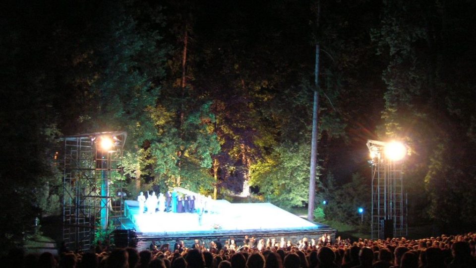 Amfiteátr v zámeckém parku v Litomyšli při představení Dvořákovy Rusalky 18. 6. 2009