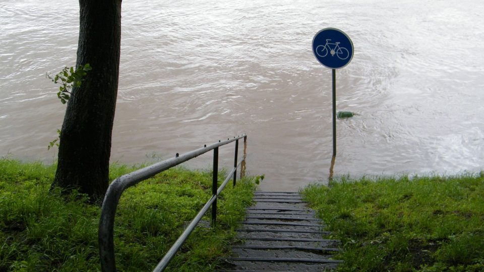 Labe v Ústí nad Labem - 3. června 2013 ráno 