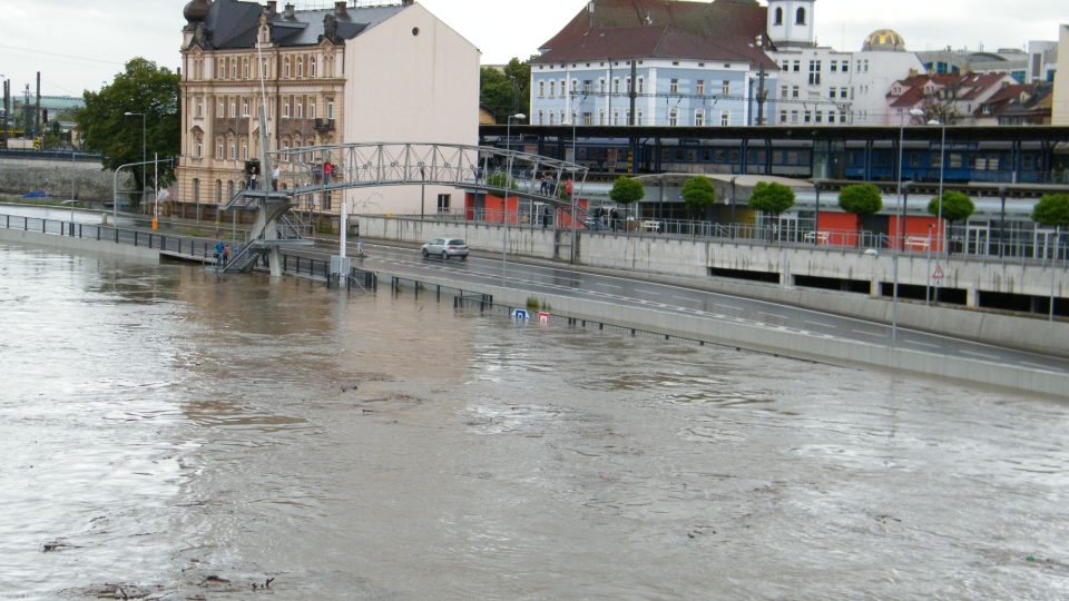 Labe v Ústí nad Labem - 3. června 2013 ráno 