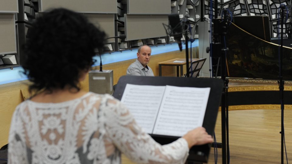 Natáčení nedávno objevené Mozartovy skladby, Irena Troupová - soprán, Lukáš Vendl - cembalo